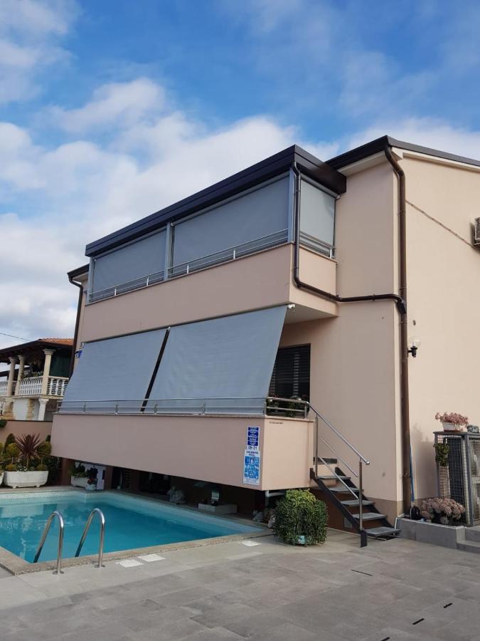 Villa Slavica Porec Exterior photo